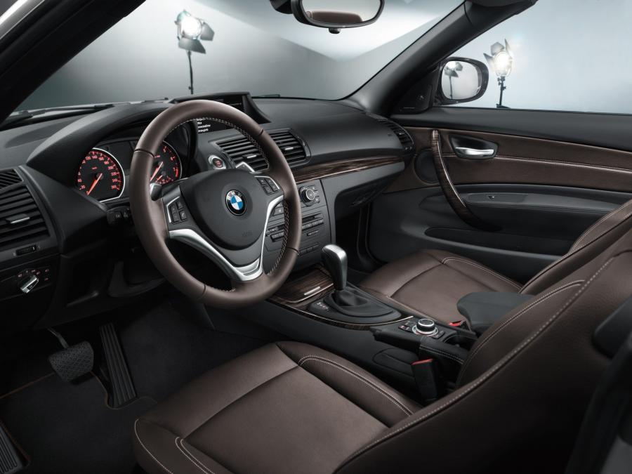  BMW 125i Convertible Lifestyle Edition 2013 года  (фото 2 из 2)